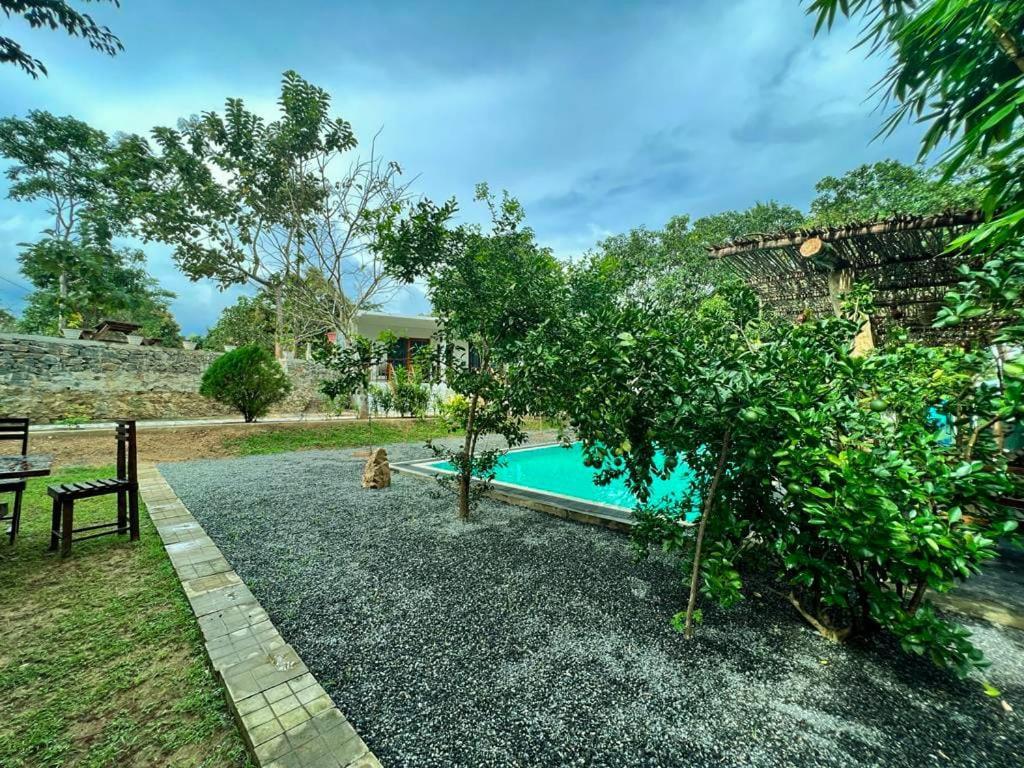 Lily Resort Udawalawe Exterior photo